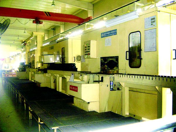 汽(qi)缸(gang)體加工生産(chan)線(xian)