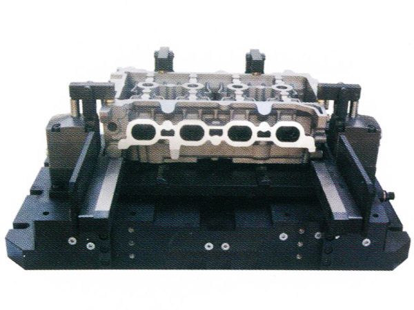 缸蓋(gai)加(jia)工液(ye)壓裌具(ju)