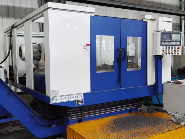 鉤(gou)尾框(kuang)承載(zai)麵加工機牀